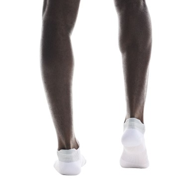 ON RUNNING PERFORMANCE RUN SOCK LOW