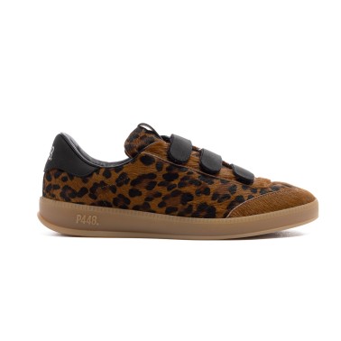 P448 CAPRI W LEO/DARK